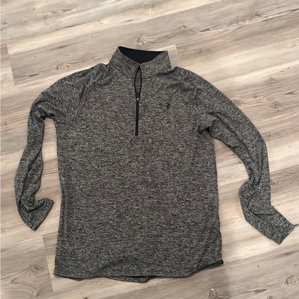 Under Armour men’s long sleeve 1/4 zip shirt